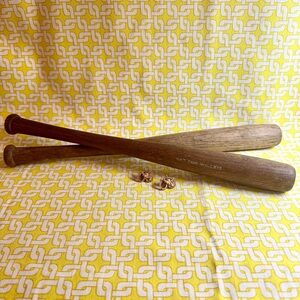 VNTG Political Memorabilia Set 40’s & 70’s - Mini Baseball Bats & Party Pins